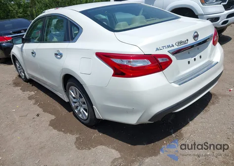 2016 Nissan Altima 2.5 S z USA, uszkodzony, nr VIN 1N4AL3AP6GC292535
